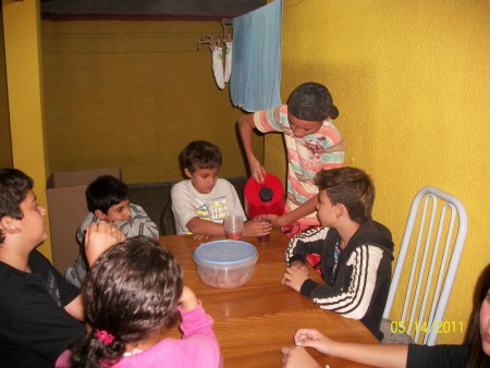 todos com um só proposito amar a Deus